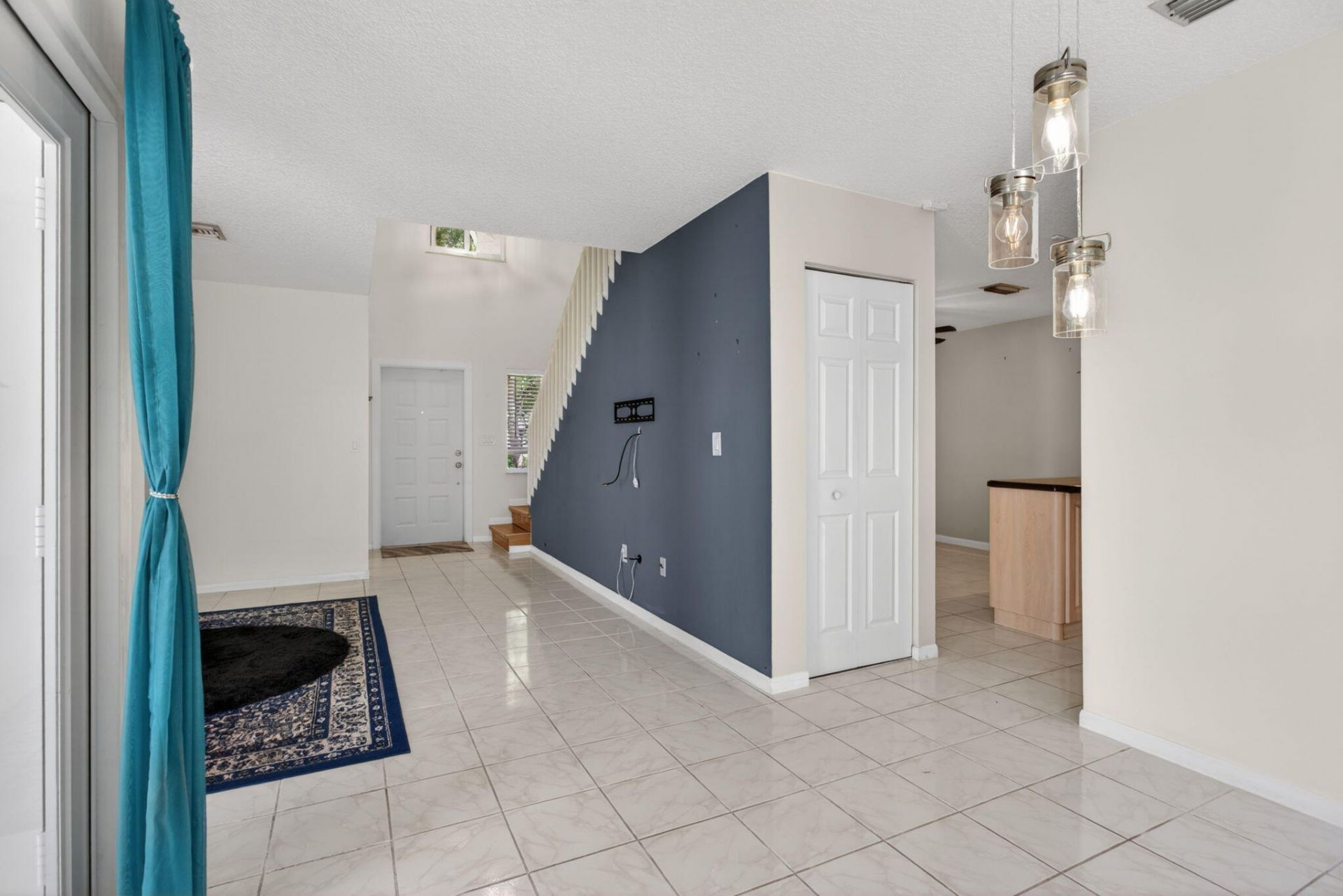 9812 NW 2nd Court, Plantation, FL 33324 Photo
