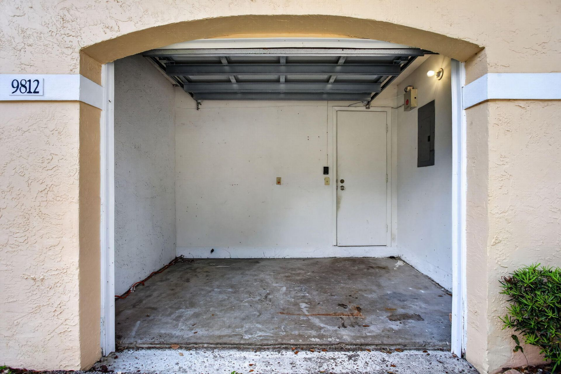9812 NW 2nd Court, Plantation, FL 33324 Photo