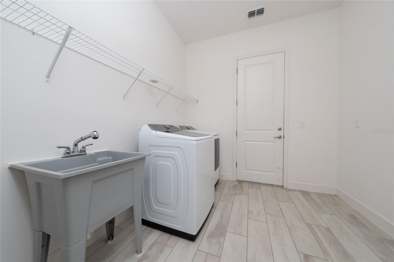 7687 Bowery Drive , Winter Garden, FL 34787 Photo