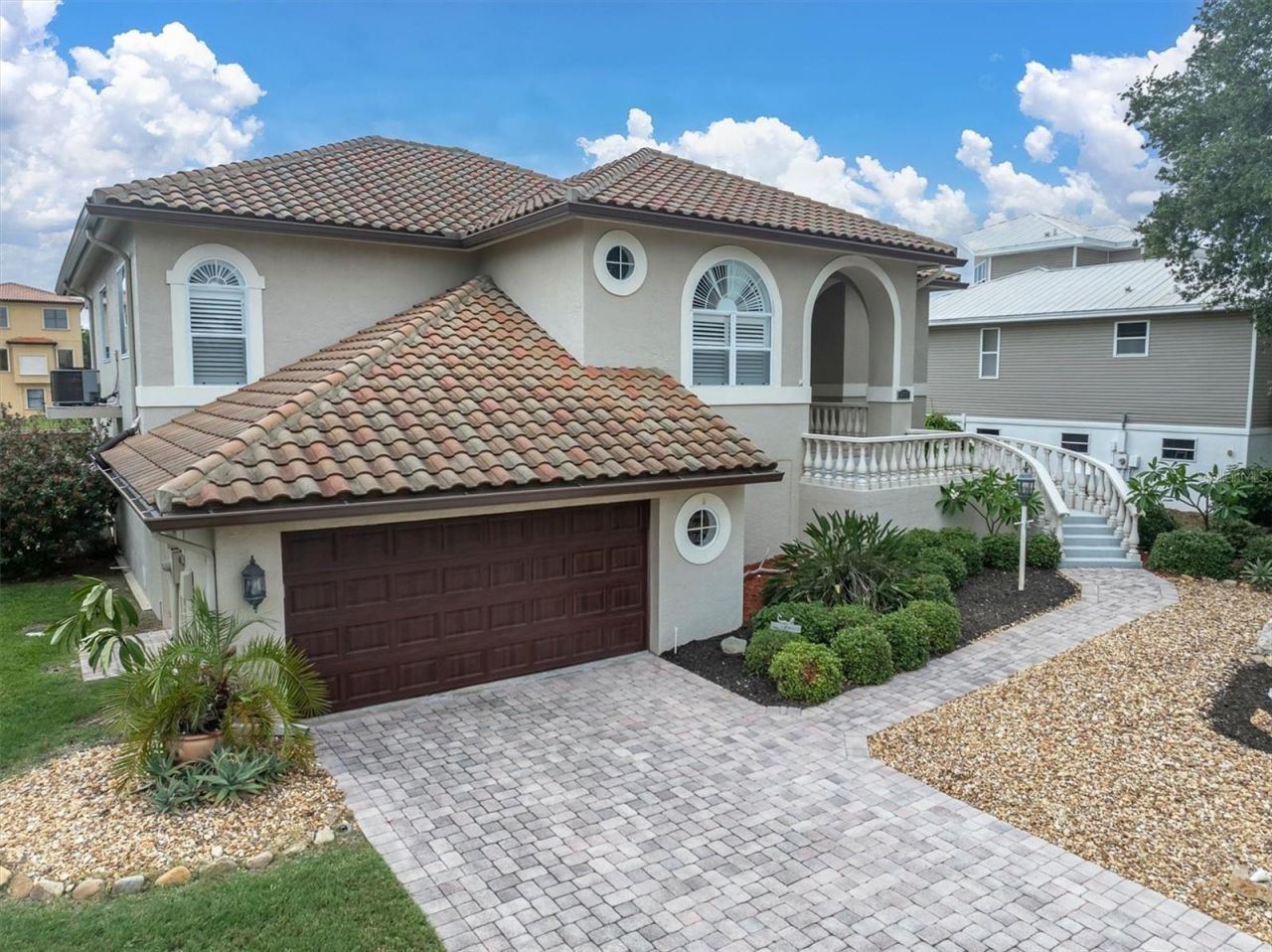 2853 Seabreeze Drive S, Gulfport, FL 33707 Photo