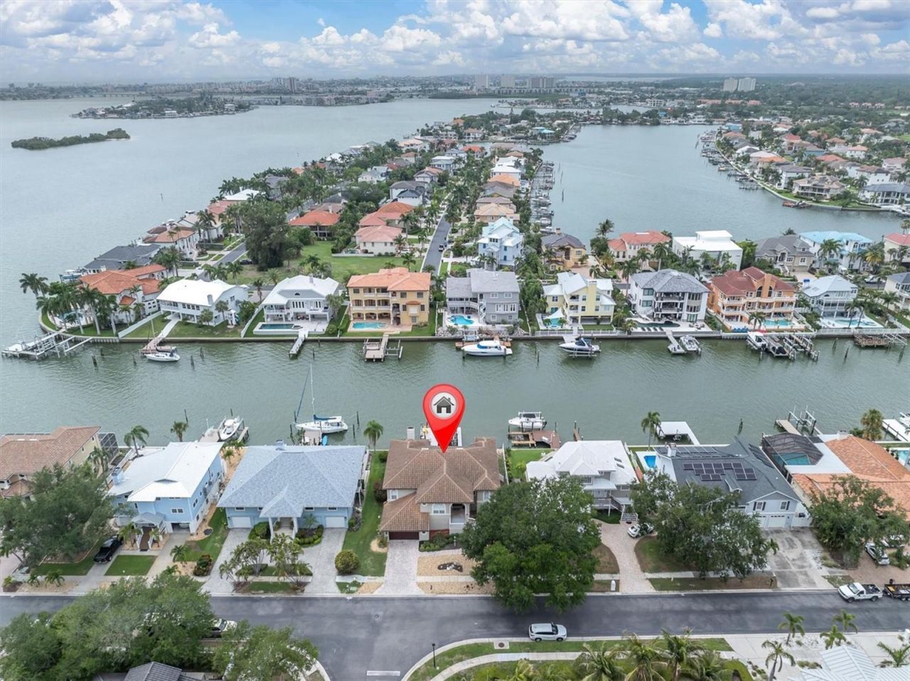 2853 Seabreeze Drive S, Gulfport, FL 33707 Photo