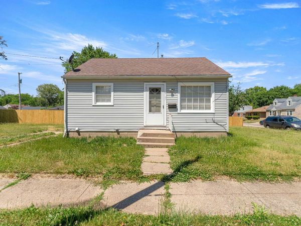 2120 Grenshaw Street , Rockford, IL 61101