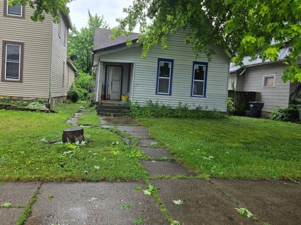 521 3rd Avenue , Clinton, IA 52732