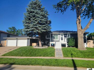 3848 S 57th Street, Lincoln, NE 68506