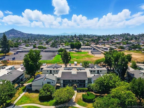 1817 E Grand, Unit 77, Escondido, CA 92027