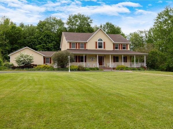 8785 Dinglehole Road, Baldwinsville, NY 13027