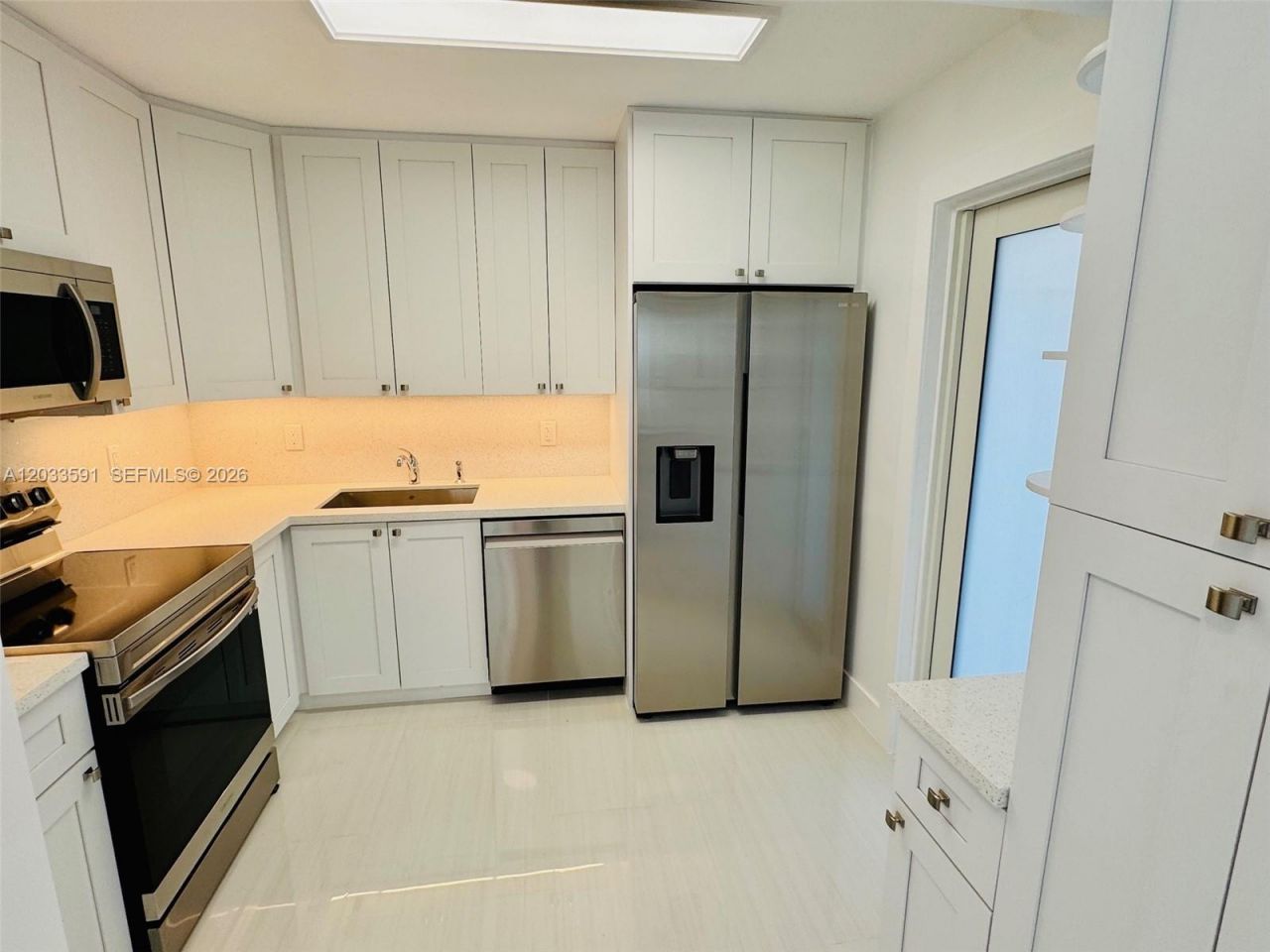 105-107 NE 30th Ct , Unit 107, Wilton Manors, FL 33334 Photo
