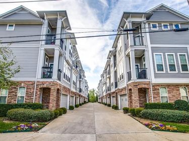 2326 Stutz Drive, Unit 117, Dallas, TX 75235