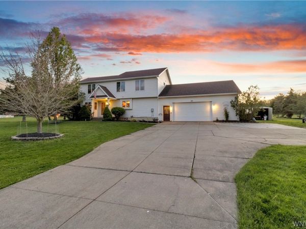 1515 Underhill Road , East Aurora, NY 14052