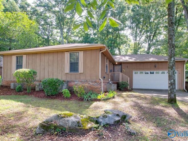 10107 Versailles Drive, Huntsville, AL 35803