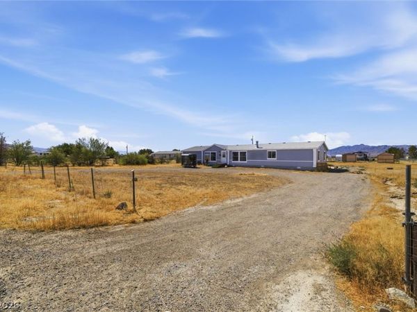 4331 W Retread Road, Pahrump, NV 89048