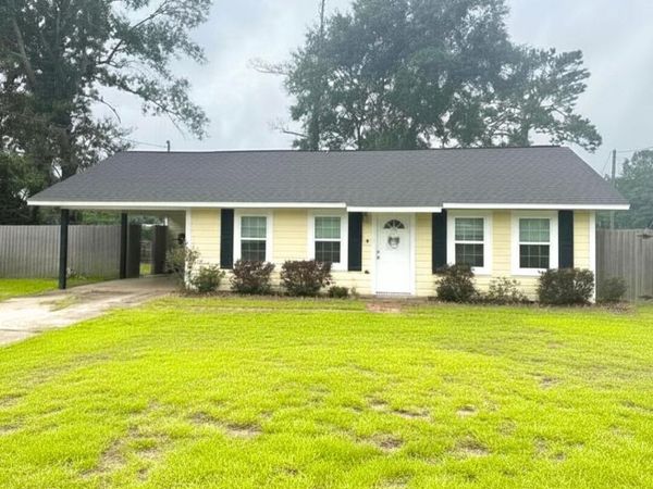 608 Carterville Rd., Petal, MS 39465