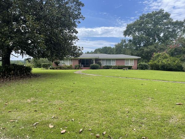 10 County Road 1521, Bay Springs, MS 39422