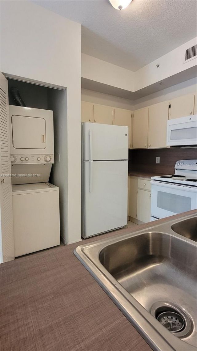 7280 NW 114th Ave , Unit 205-8, Doral, FL 33178 Photo