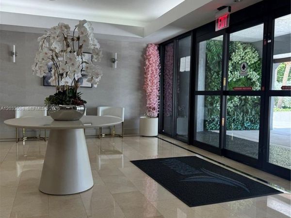 200 SE 15th Rd , Unit 16E, Miami, FL 33129