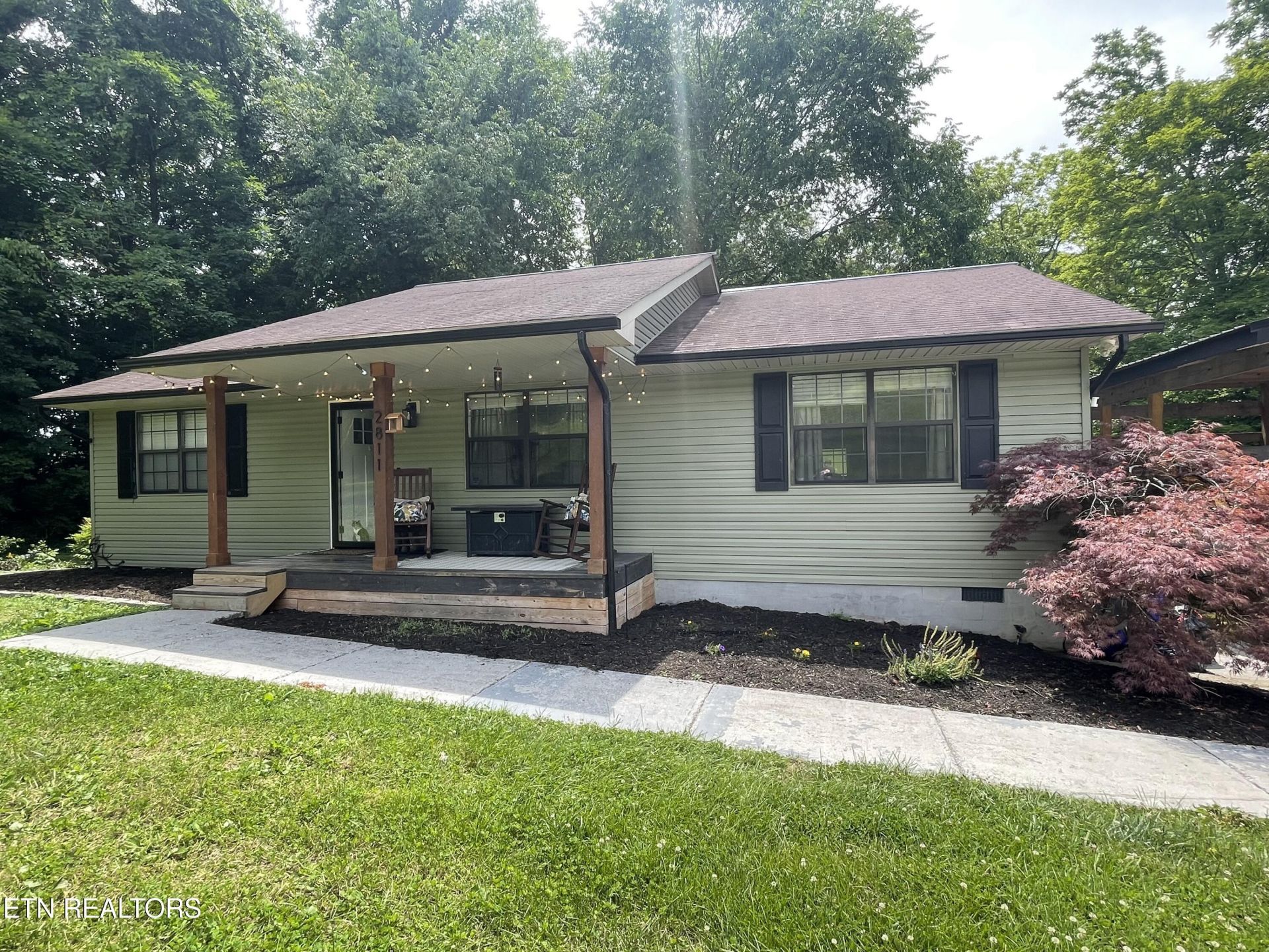 2811 Lake City Hwy, Rocky Top, TN 37769 Main Photo