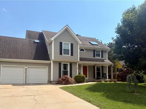 15507 W 94th Terrace, Lenexa, KS 66219