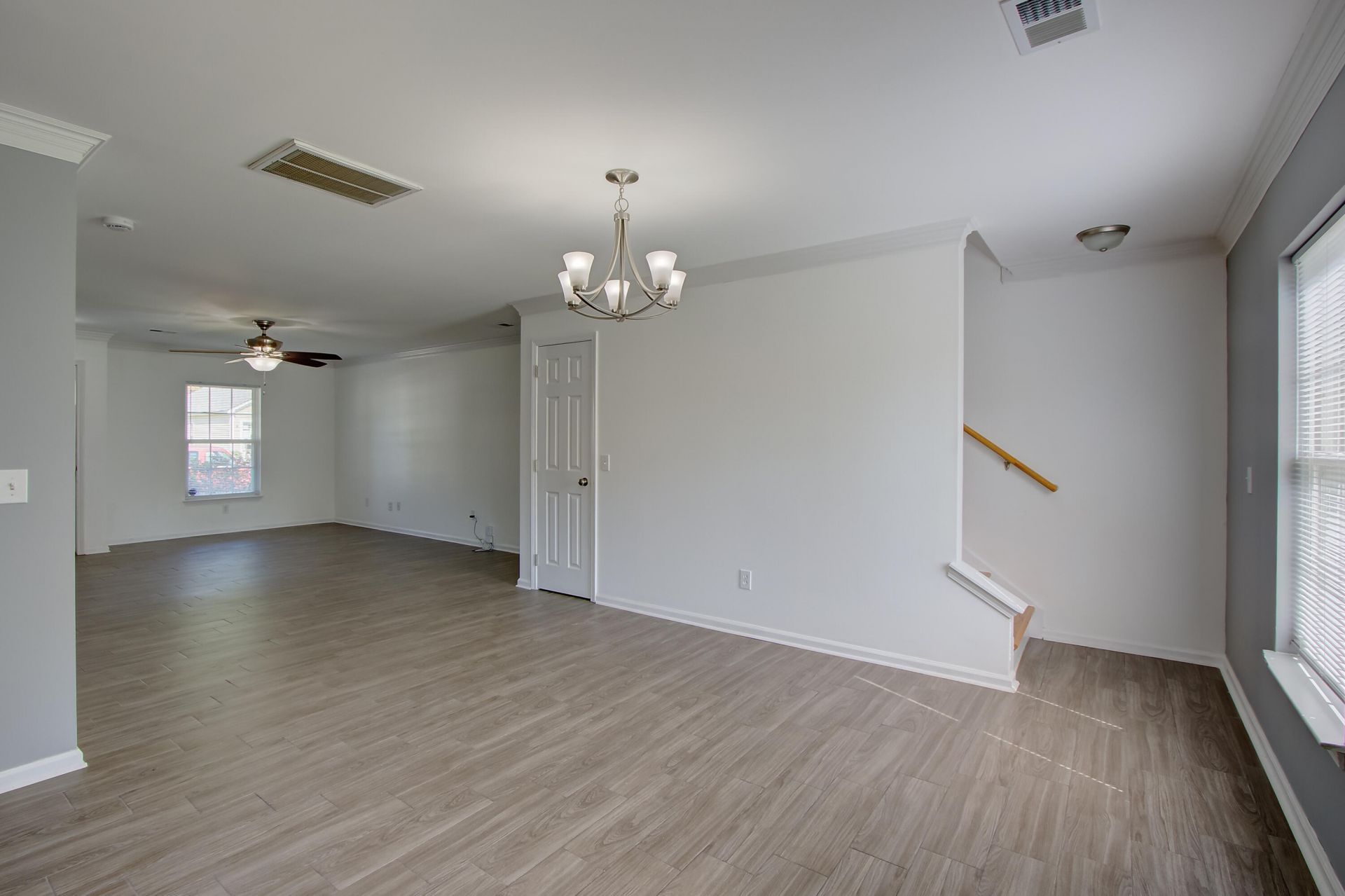 308 Briarbend Road Photo 11