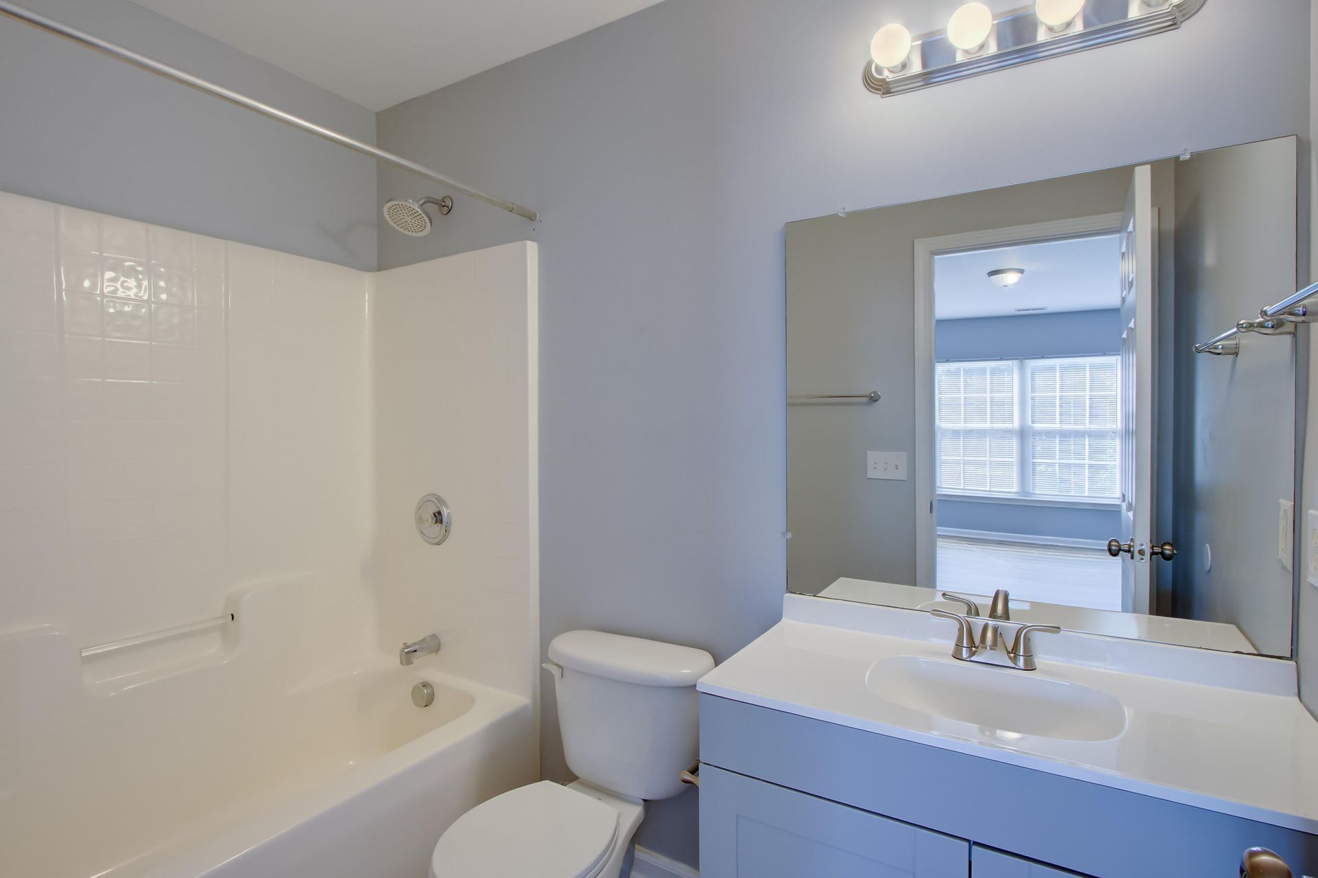 308 Briarbend Road Photo 13