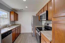 308 Briarbend Road photo 4