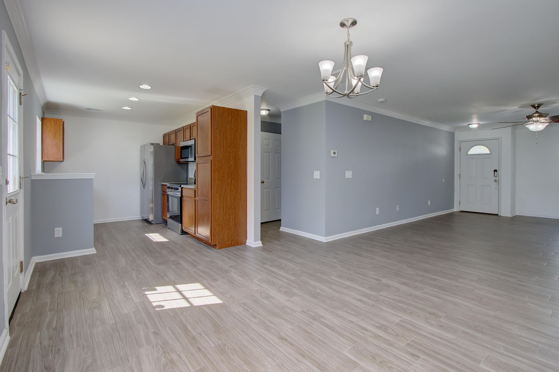 308 Briarbend Road Photo 7