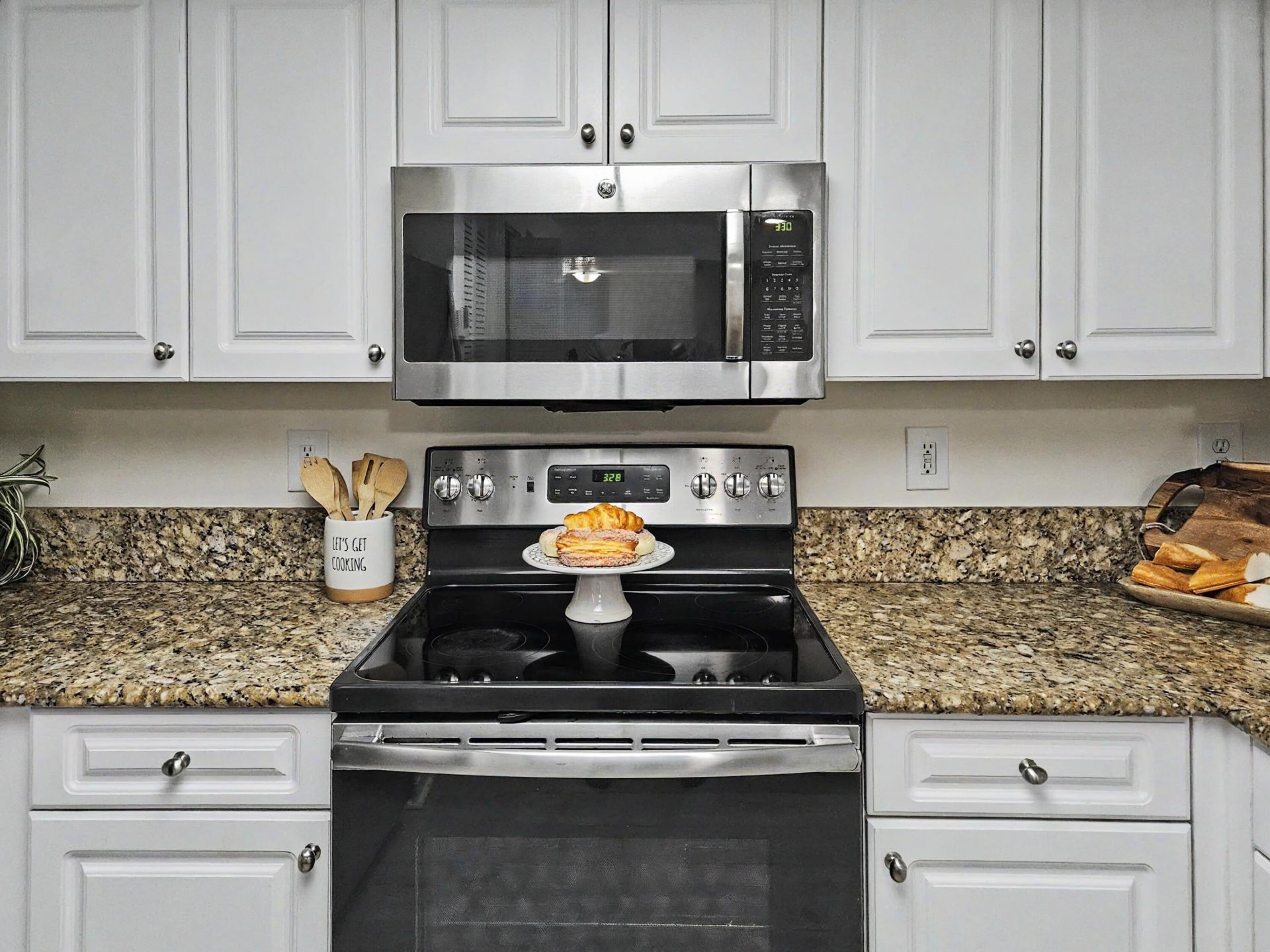 500 Crestwood Court N, Unit 504, Royal Palm Beach, FL 33411 Photo