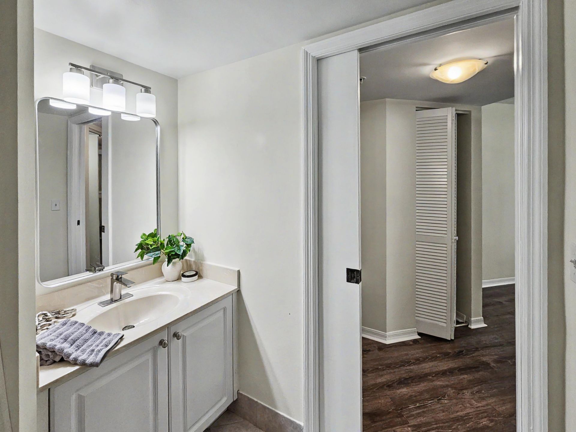 500 Crestwood Court N, Unit 504, Royal Palm Beach, FL 33411 Photo