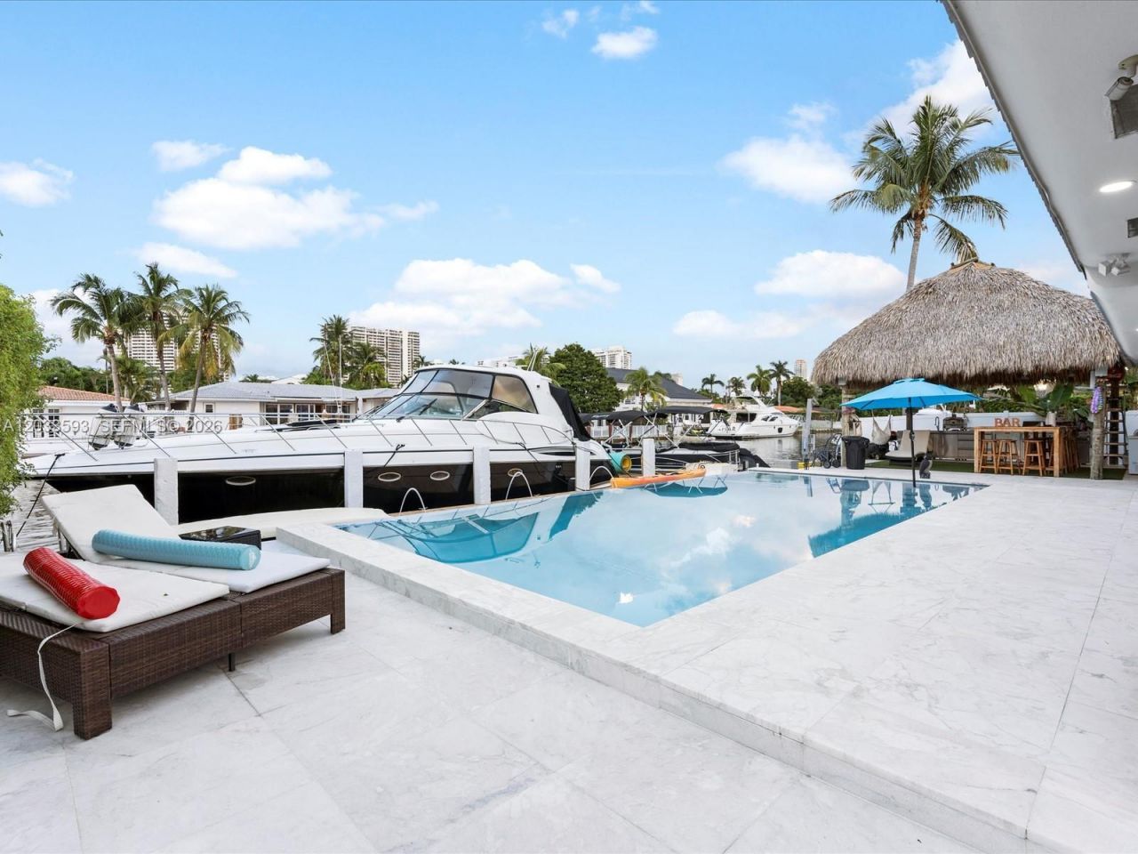 3325 NE 167th St , Unit 3325, North Miami Beach, FL 33160 Photo