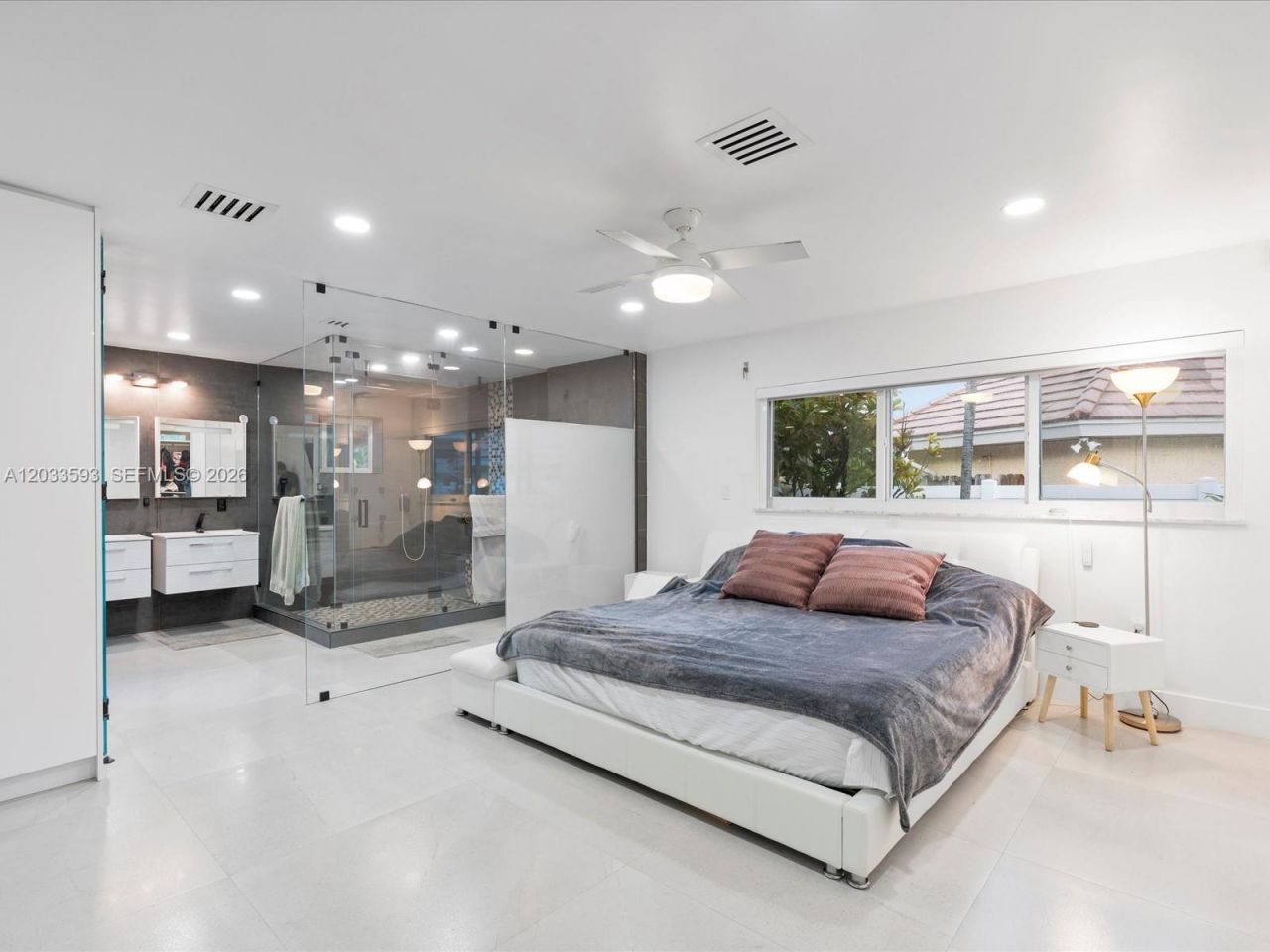 3325 NE 167th St , Unit 3325, North Miami Beach, FL 33160 Photo