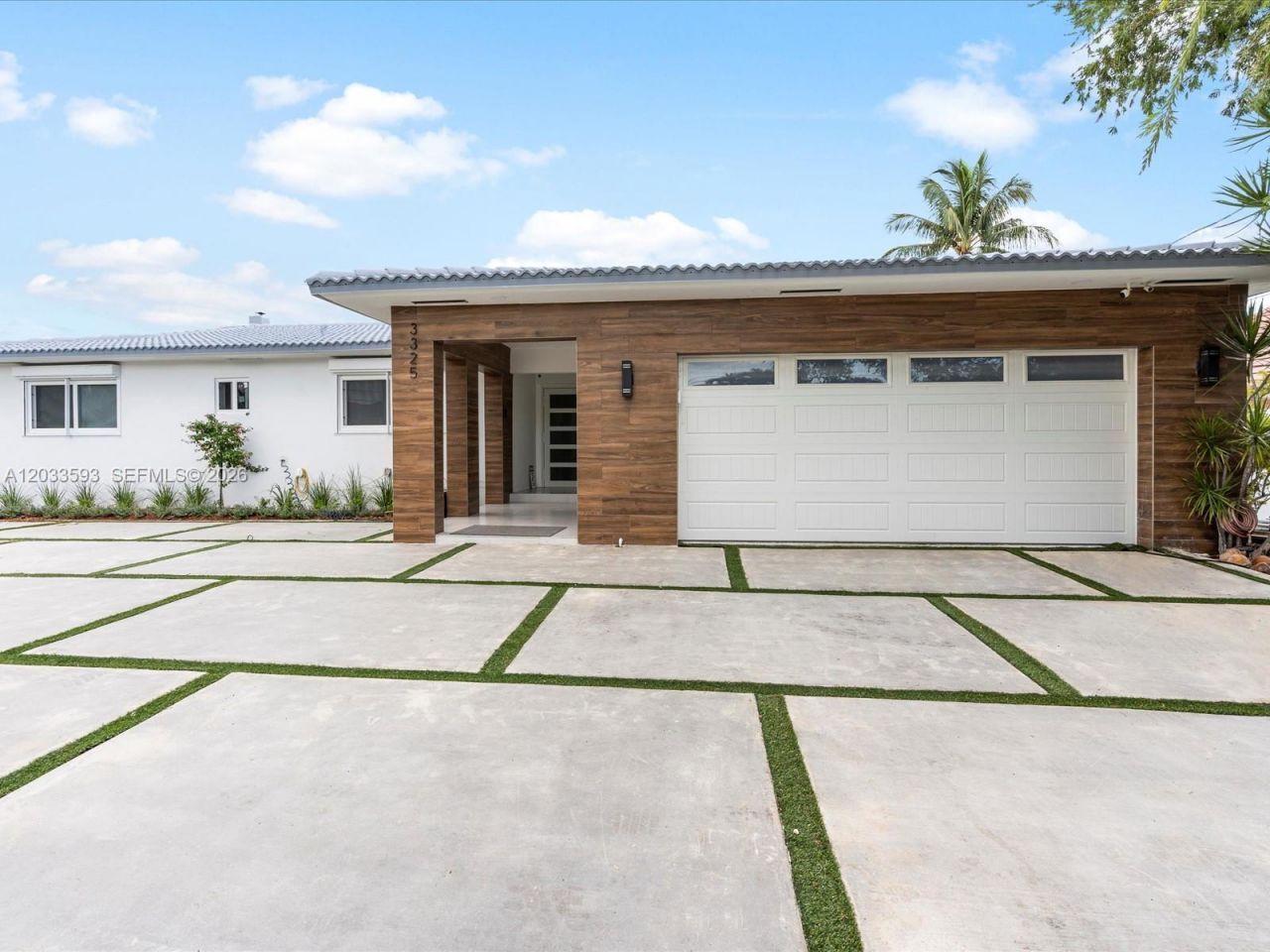 3325 NE 167th St , Unit 3325, North Miami Beach, FL 33160 Photo