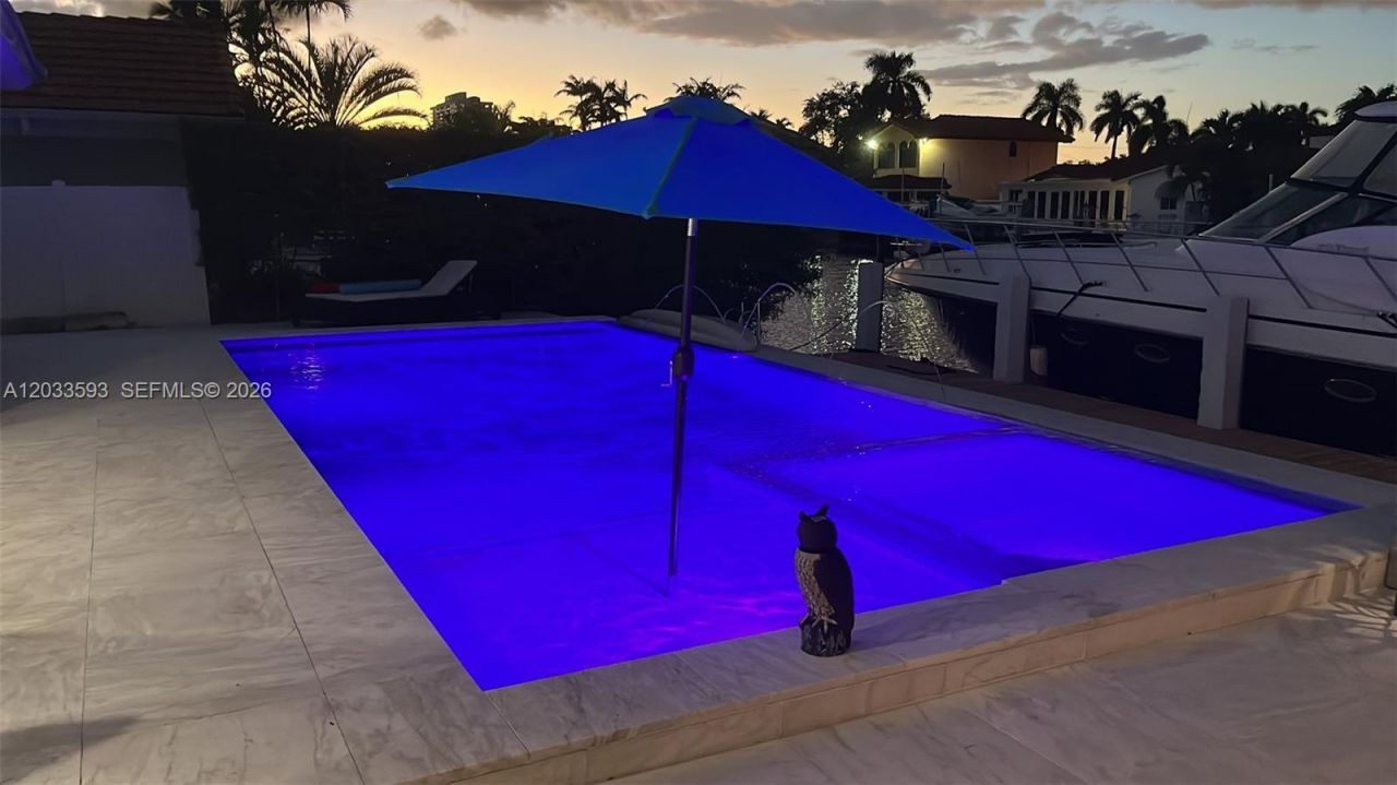 3325 NE 167th St , Unit 3325, North Miami Beach, FL 33160 Photo