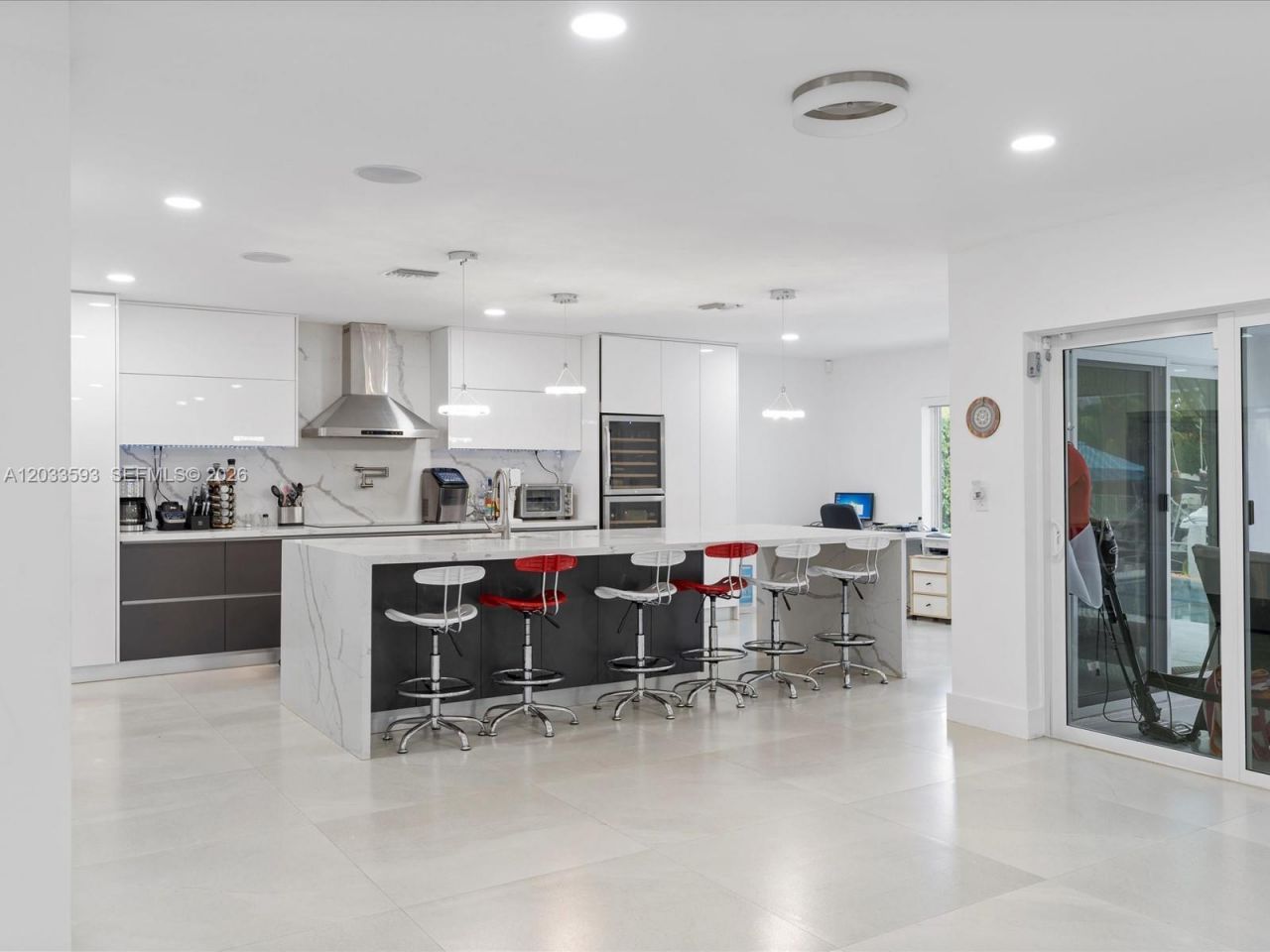 3325 NE 167th St , Unit 3325, North Miami Beach, FL 33160 Photo