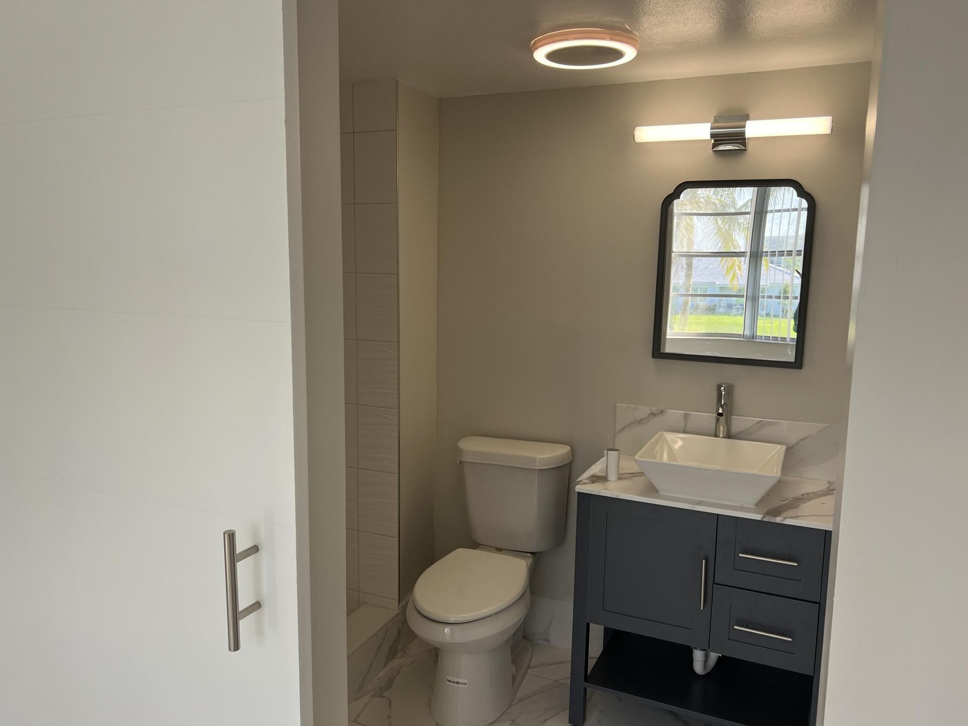 24 Abbey Lane, Unit 204, Delray Beach, FL 33446 Photo