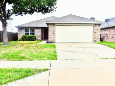 5760 Mountain Stream Trail, Fort Worth, TX 76244
