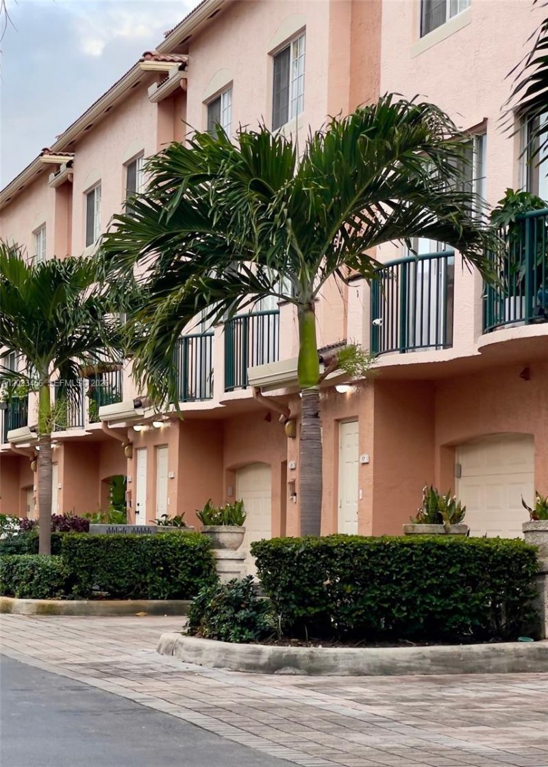 2027 SE 10th Ave , Unit 716, Fort Lauderdale, FL 33316 Photo