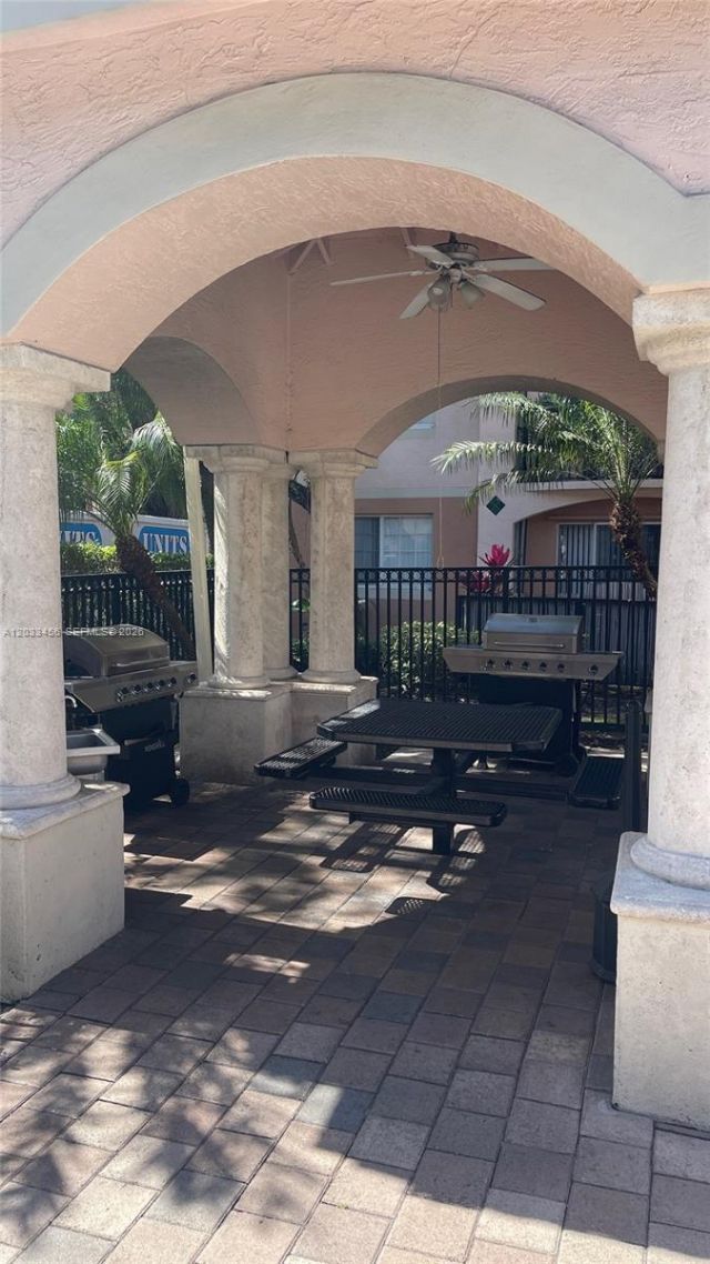 2027 SE 10th Ave , Unit 716, Fort Lauderdale, FL 33316 Photo