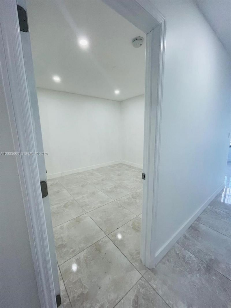 2437 NW 98th St, Miami, FL 33147 Photo