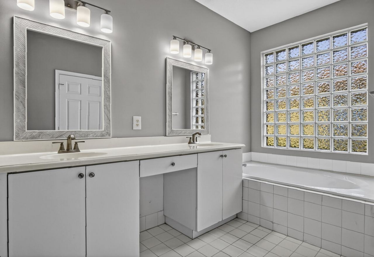 671 NW Stanford Lane, Port Saint Lucie, FL 34983 Photo