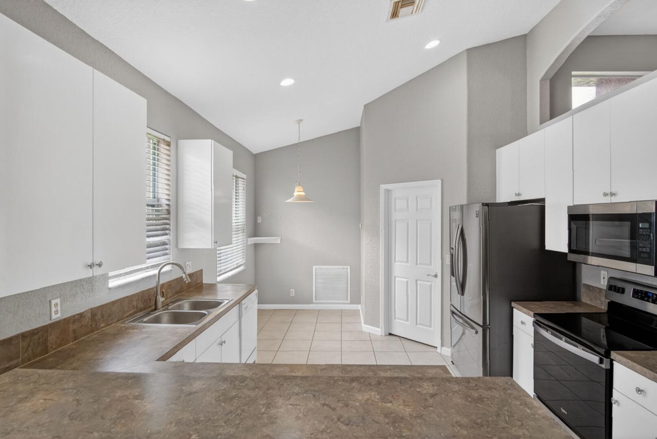 671 NW Stanford Lane, Port Saint Lucie, FL 34983 Photo