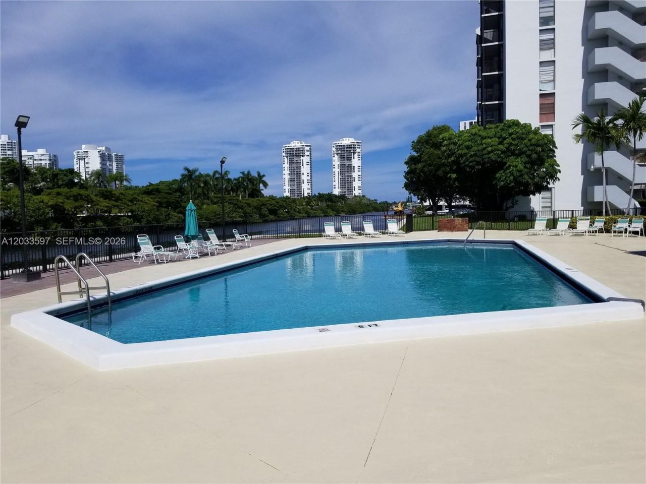 3401 N Country Club Dr , Unit 211, Aventura, FL 33180 Photo