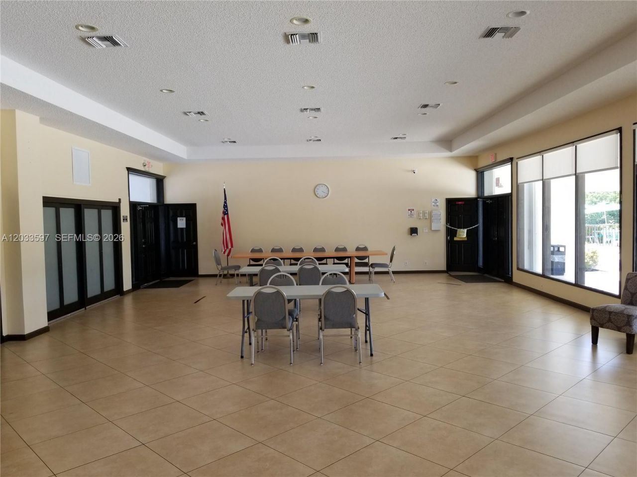 3401 N Country Club Dr , Unit 211, Aventura, FL 33180 Photo