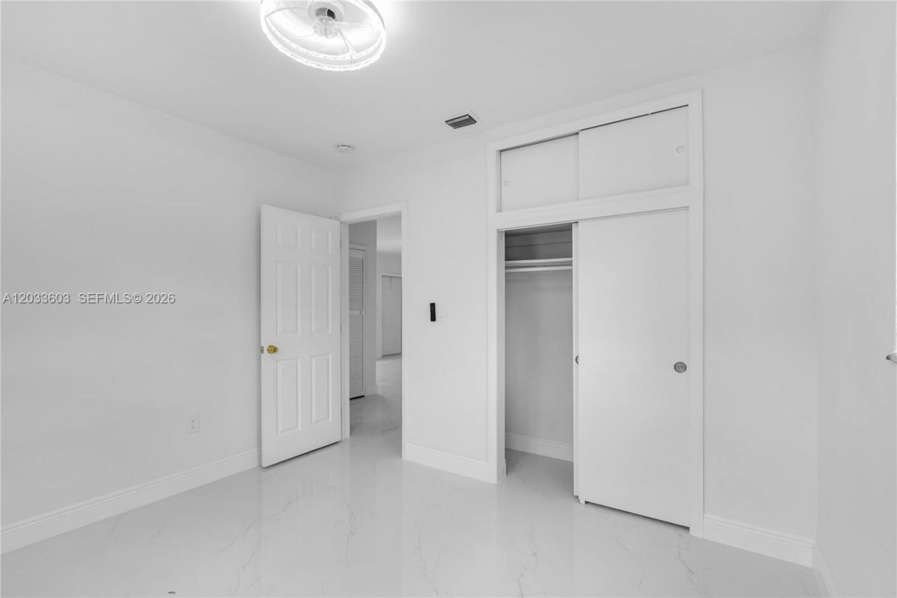 1011 NW 9th St , Homestead, FL 33030 Photo