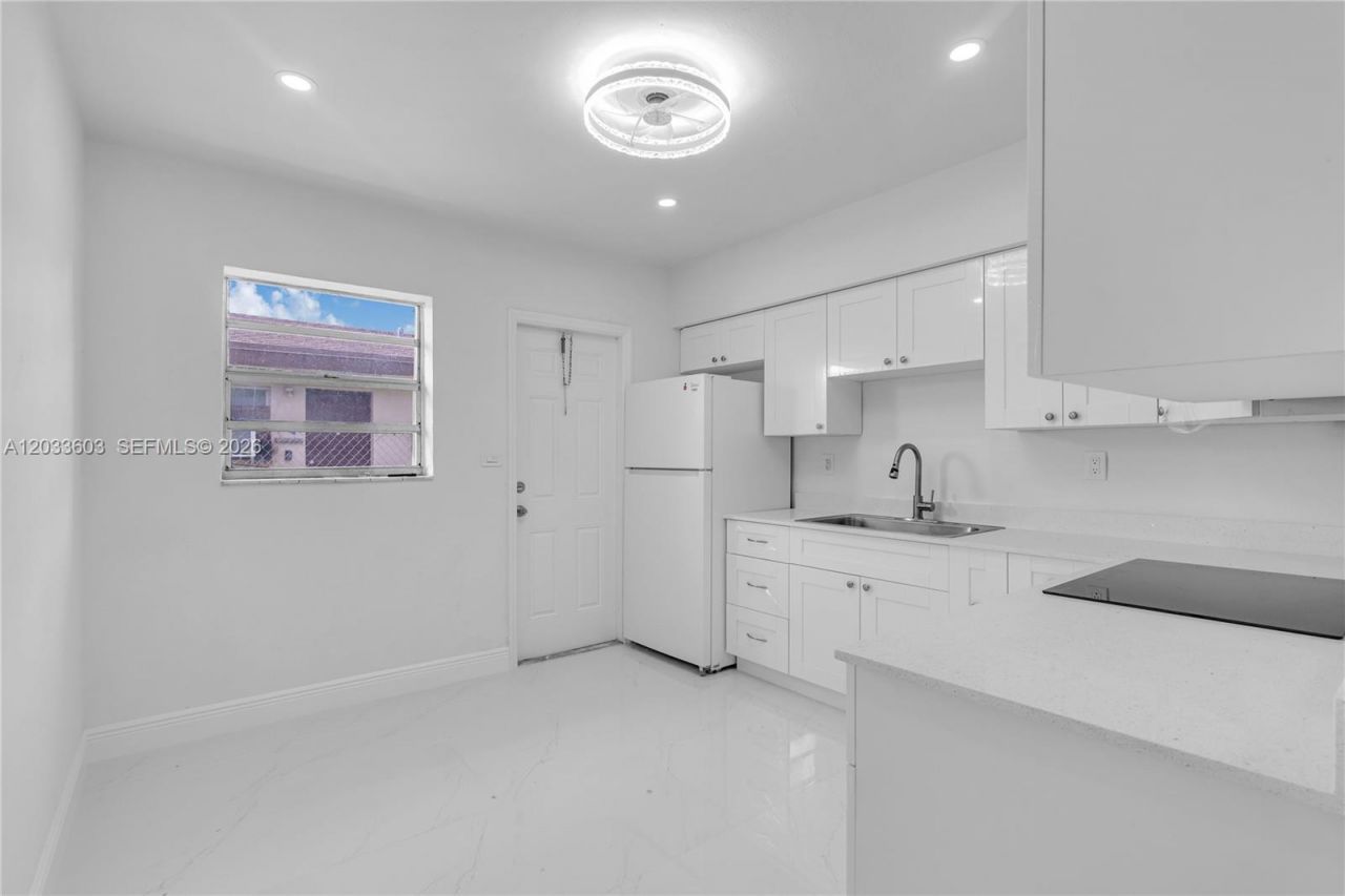 1011 NW 9th St , Homestead, FL 33030 Photo