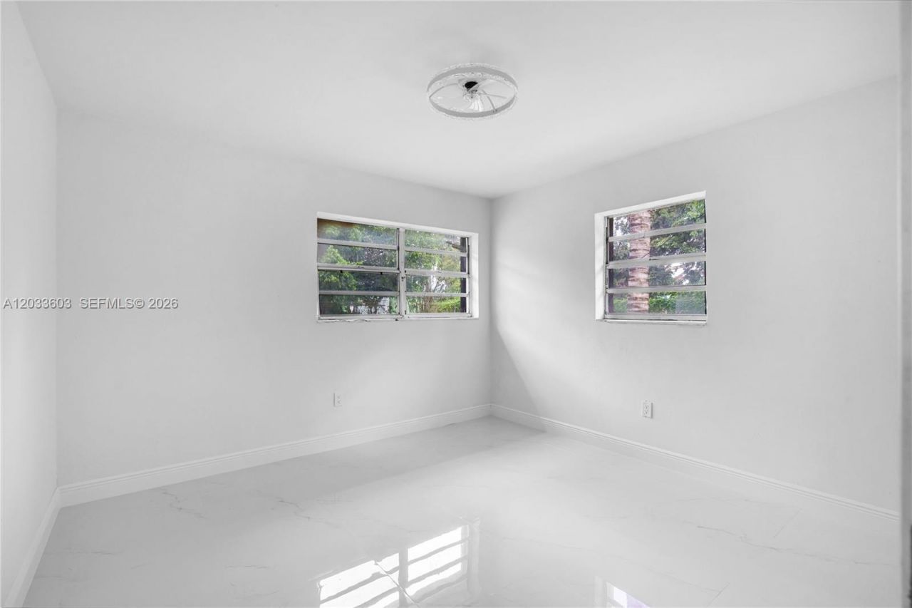 1011 NW 9th St , Homestead, FL 33030 Photo