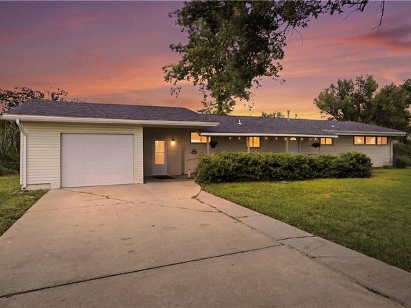 1116 N 3rd Street, Fredonia, KS 66736