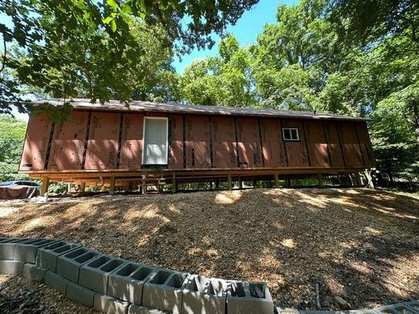 684 Eva Flatwoods Rd , Eva, TN 38333