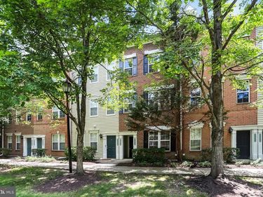 42526 MAYFLOWER TERRACE, BRAMBLETON, VA 20148