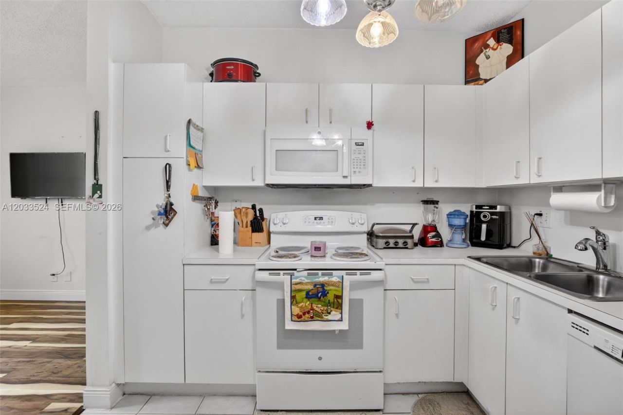 Please Call For Address, Unit 16853, Pembroke Pines, FL 33027 Photo
