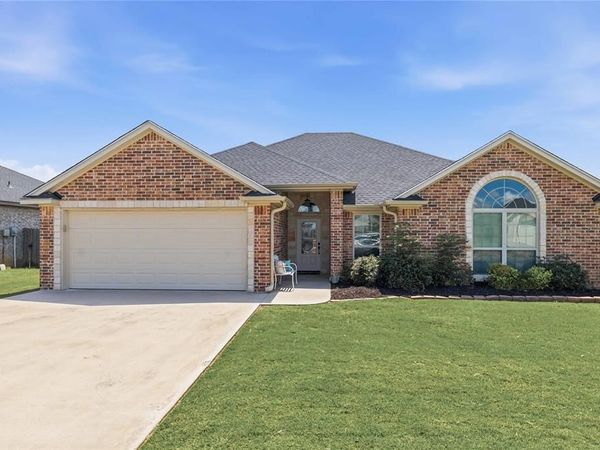 4607 4th Street , Brownwood, TX 76801