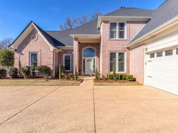 9694 LEEWARD SLOPES DR, Lakeland, TN 38002